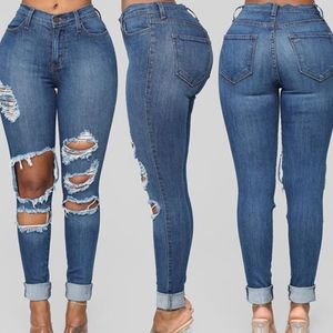 Distressed Skinny Jeans